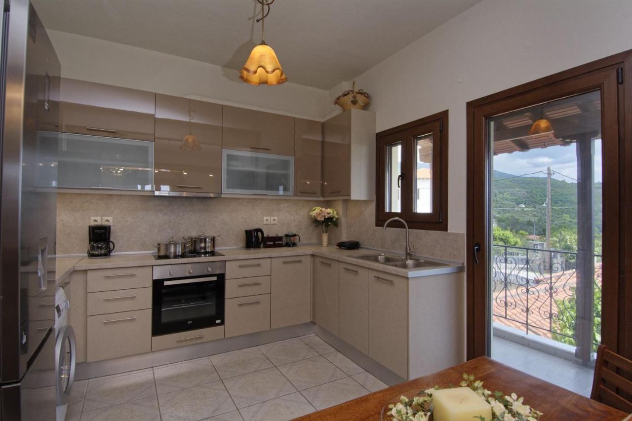 Iatrou House- Villa With Incredible View Πορταριά Εξωτερικό φωτογραφία